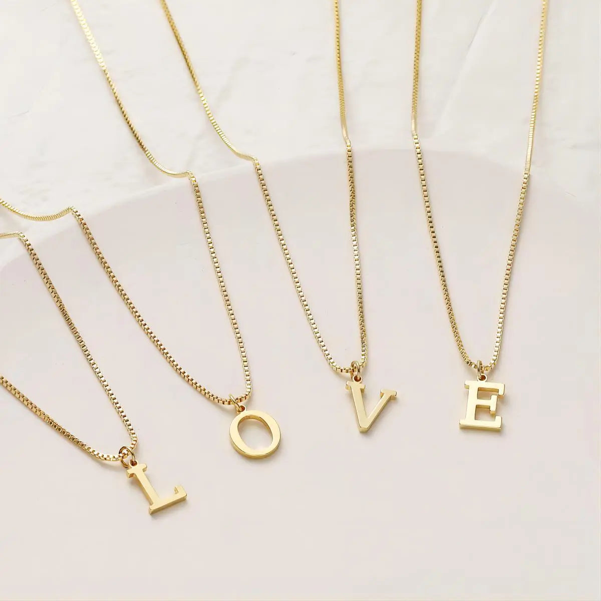 Halskette mit Liebesbrief-Initialen | Gold