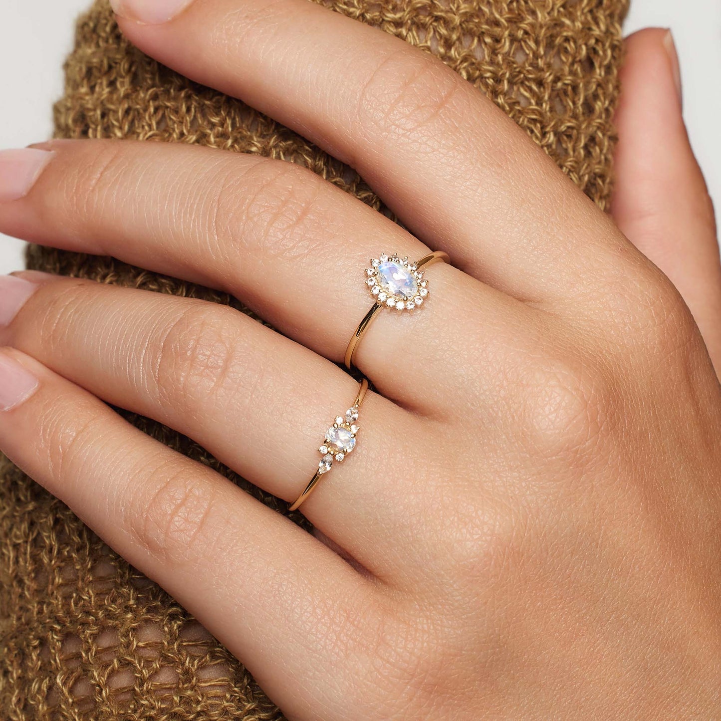 Mondstein Muse Ring | Gold