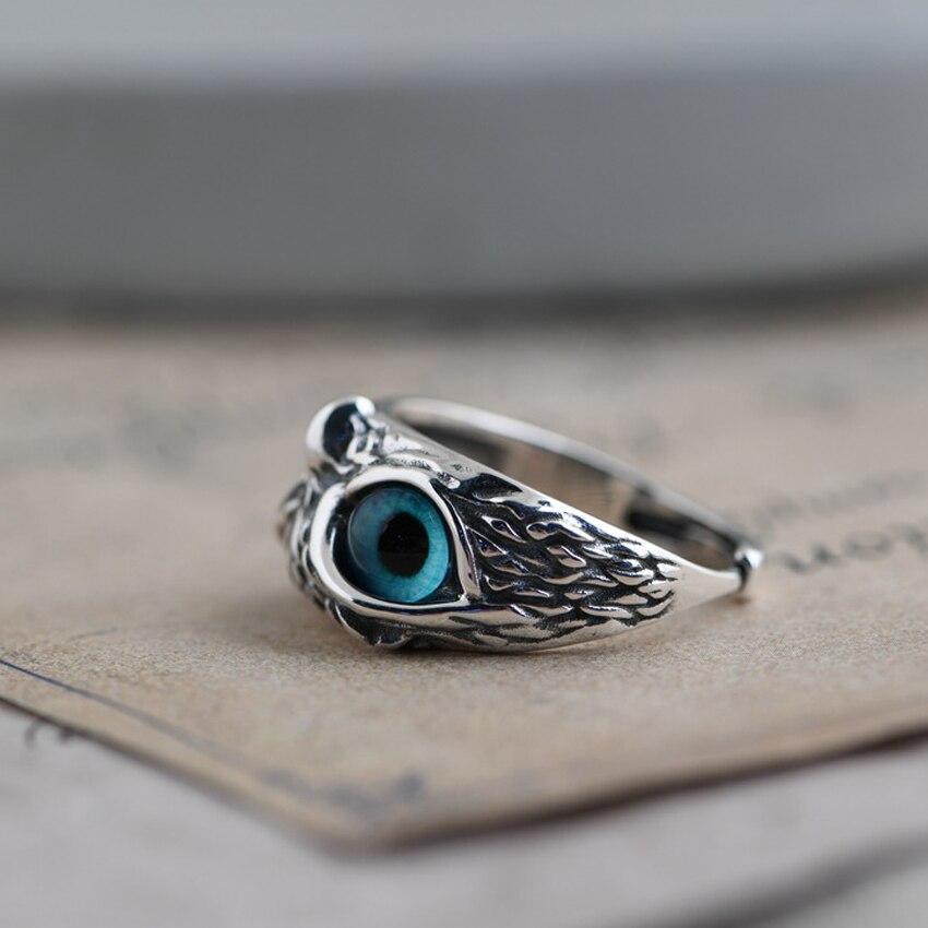 Eule des Guten Glücks verstellbarer Ring aus Silber und Opal