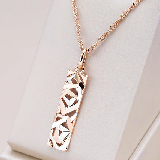 Elegante goldene Halskette