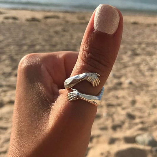 Silberner verstellbarer Ring „Umarmung“
