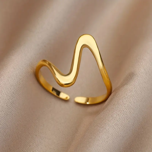 Unregelmäßiger Goldring