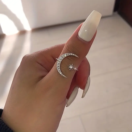 Silberner Mond Zirkonia Ring